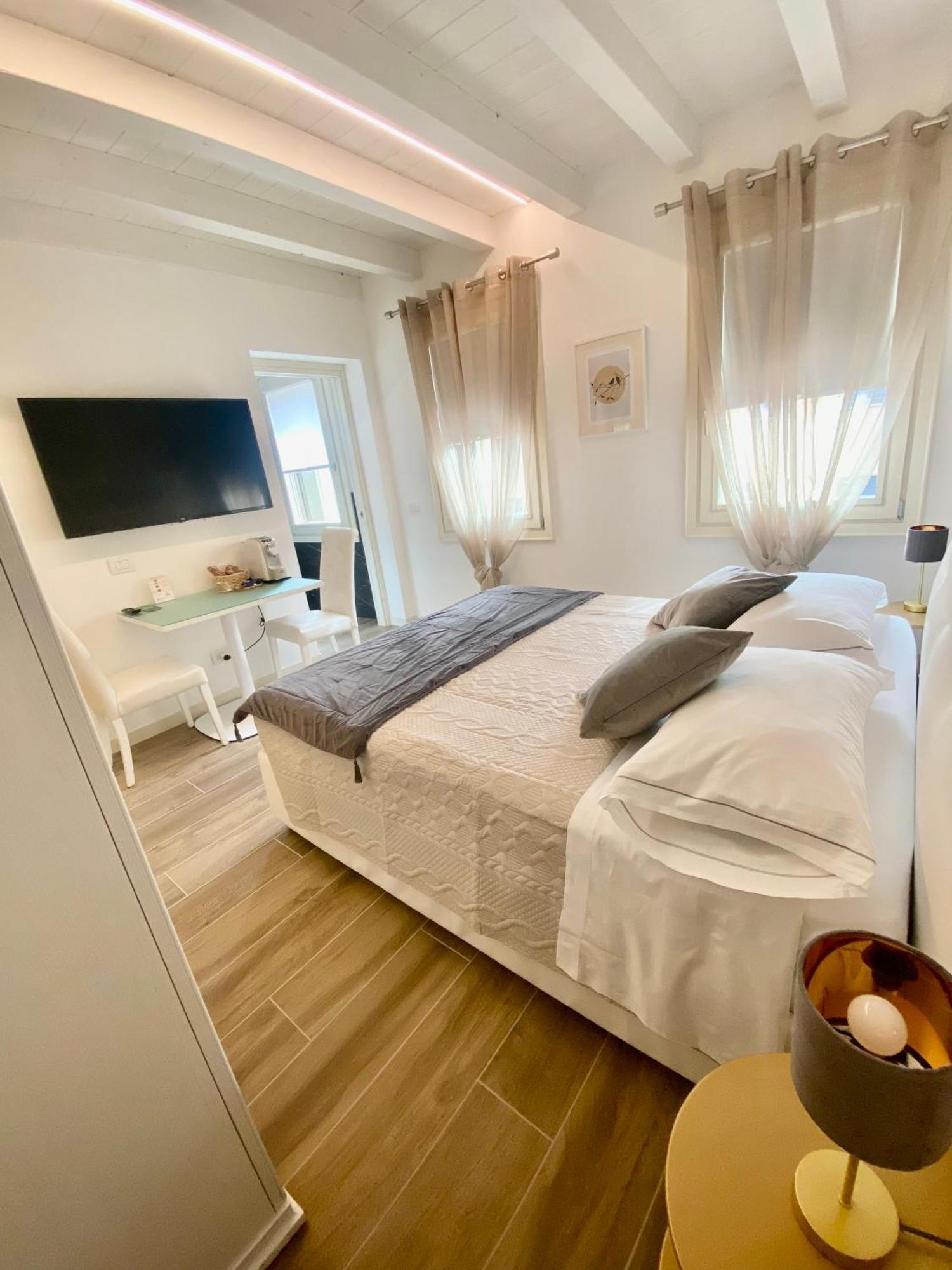 Star Soave Rooms - Locazione Turistica Экстерьер фото
